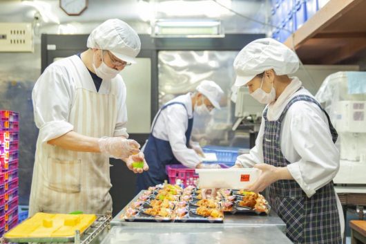 Công ty xuất khẩu lao động Thành Đô tuyển 2 người đơn hàng Tokutei chế biến thực phẩm